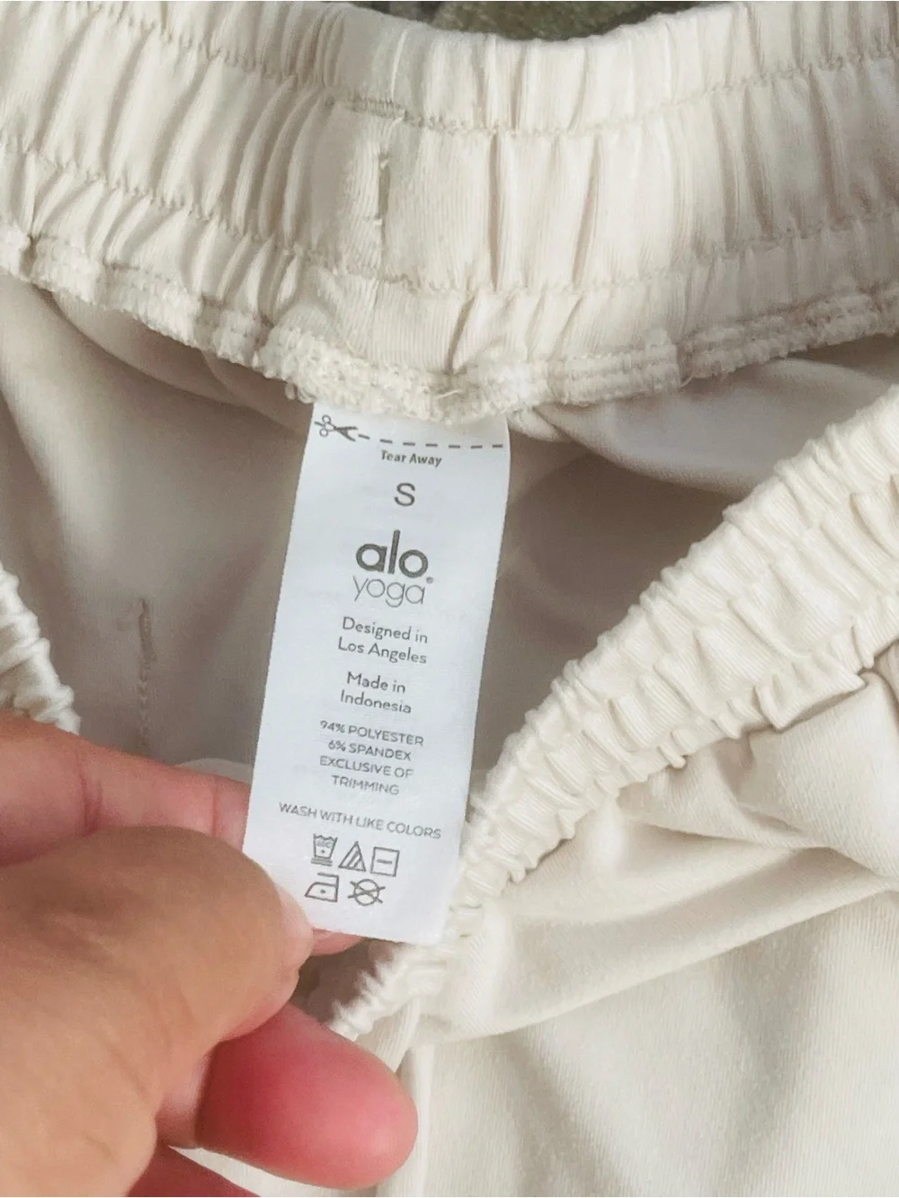 Alo Yoga size Small woman's jogger pants
